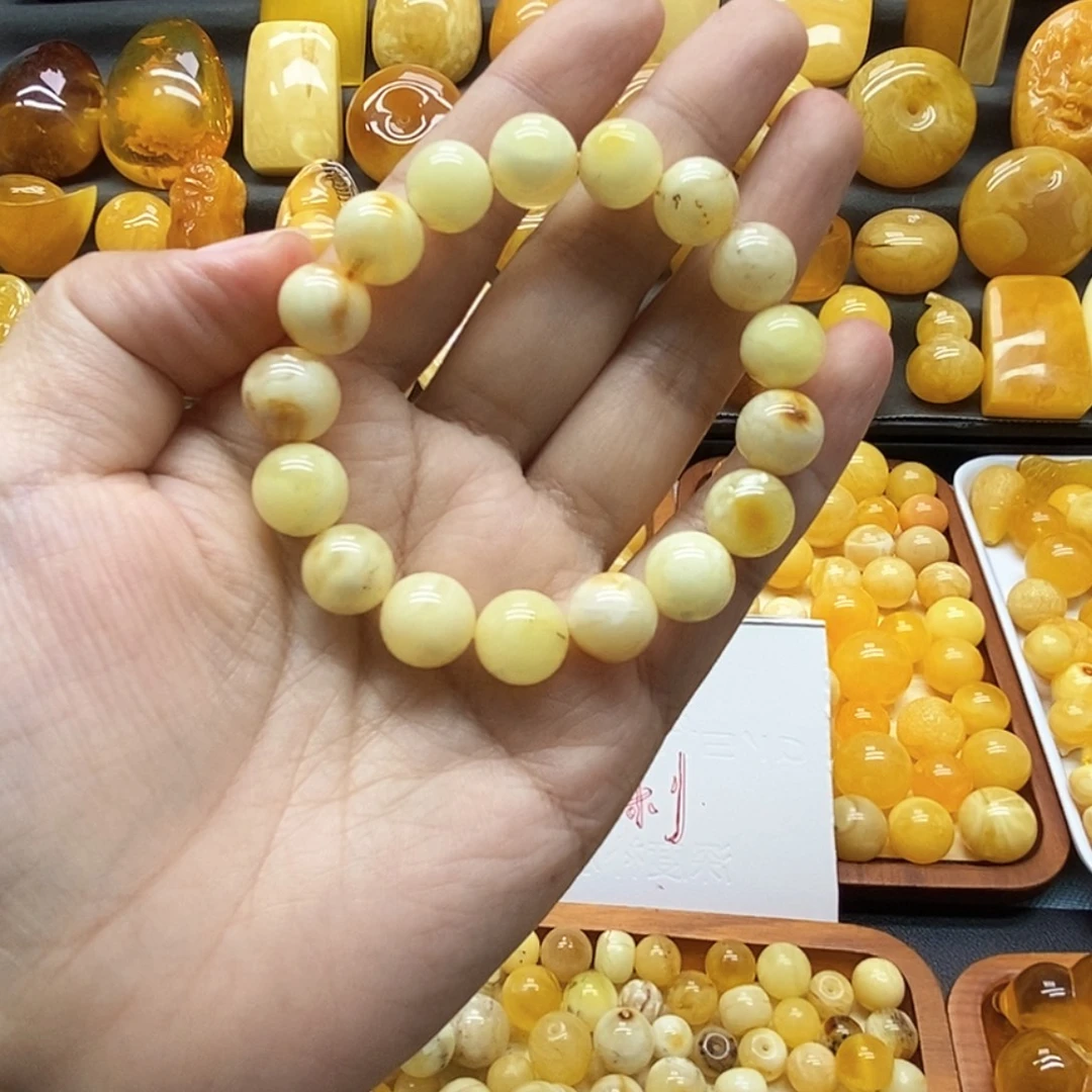 琥珀未镶嵌颈饰天然蜜蜡