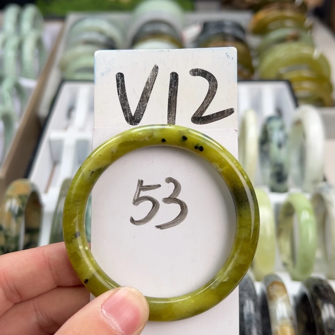 岫玉手镯未镶嵌天然岫玉微瑕