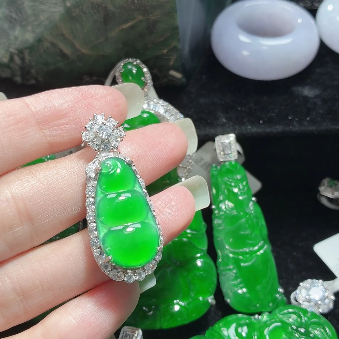 翡翠银S925镶嵌颈饰