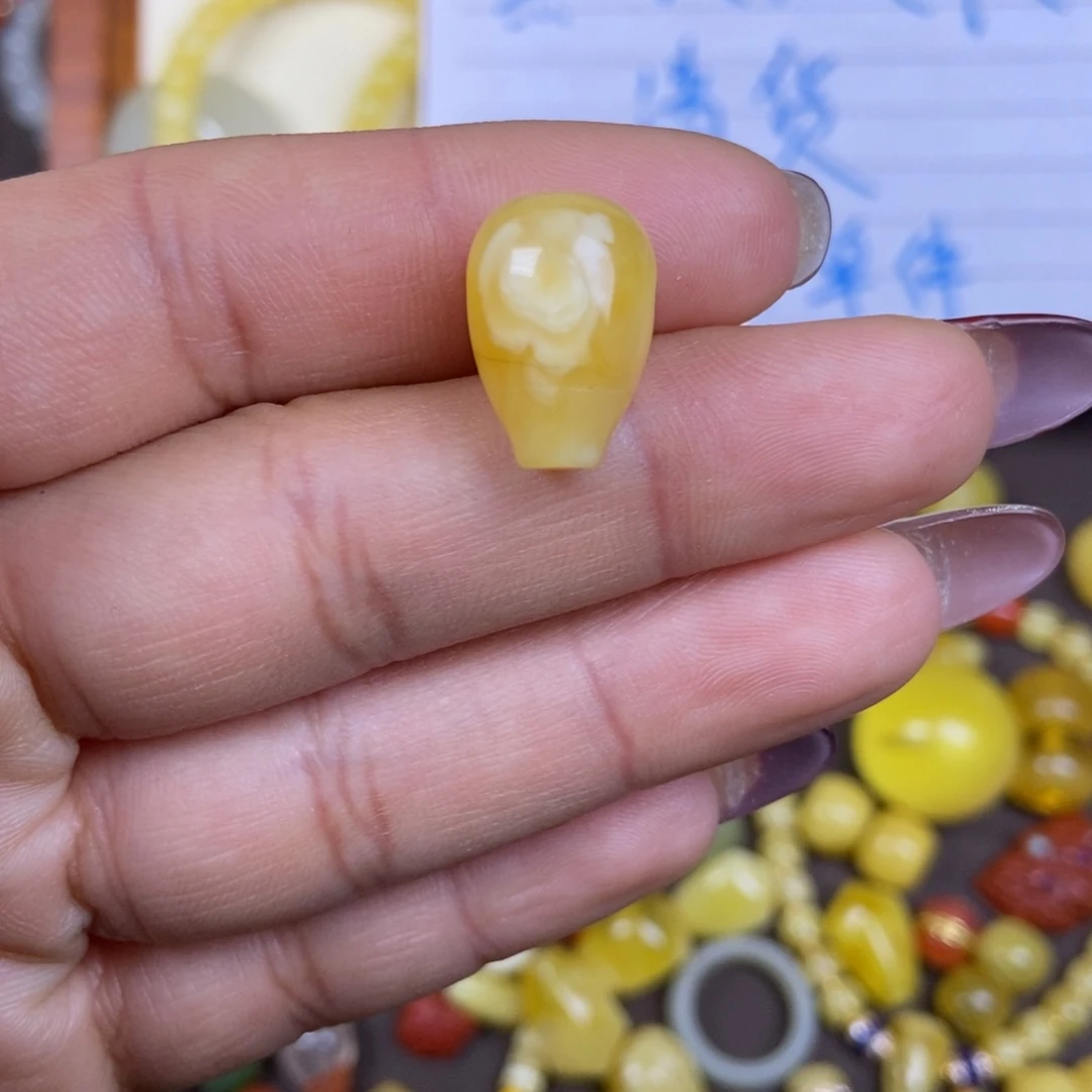 琥珀手链未镶嵌明****、三通11