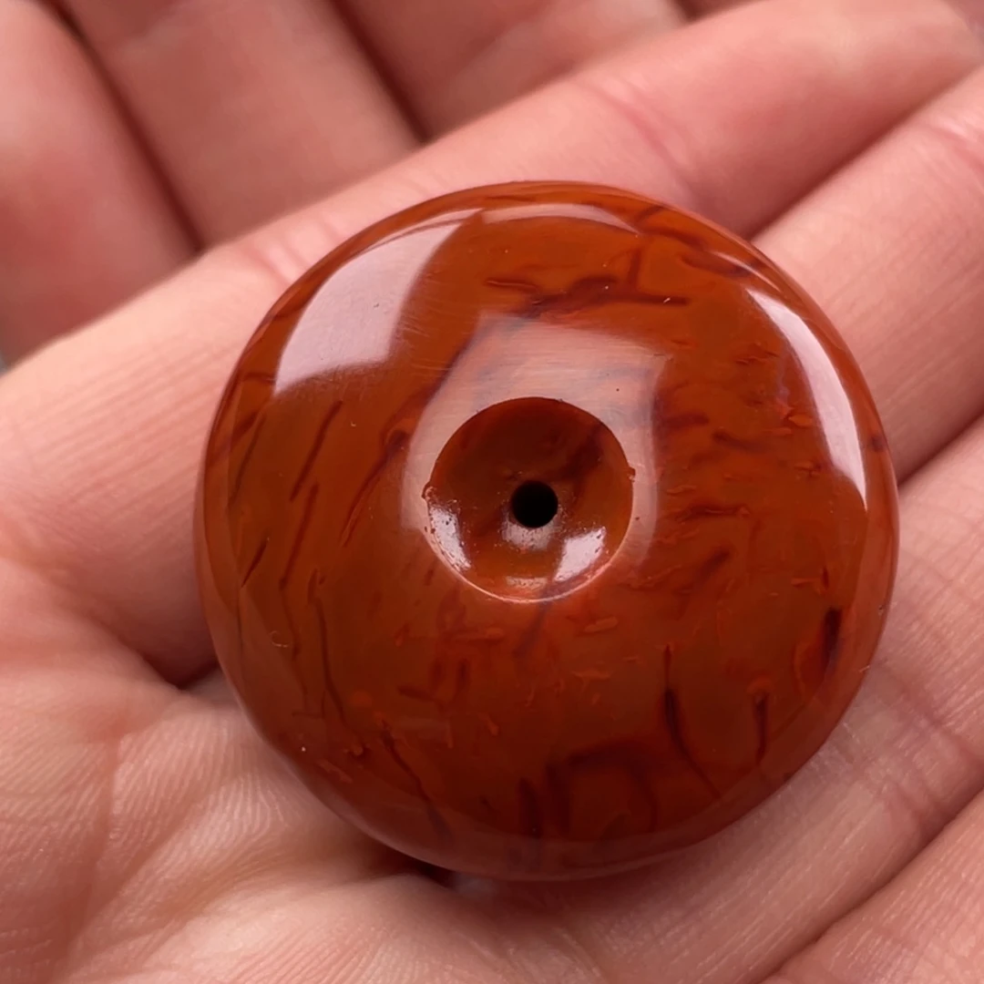 南红玛瑙吊坠未镶嵌