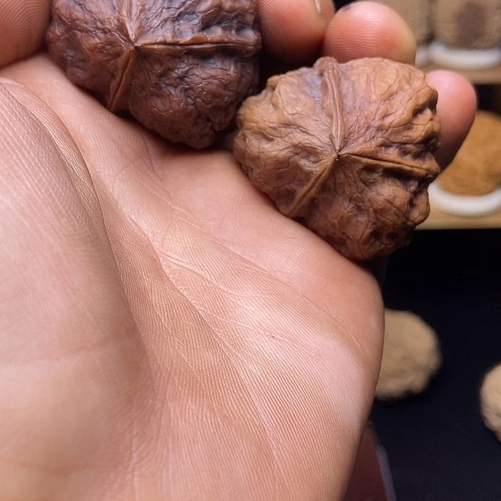 吊坠文玩核桃云南铁核桃炸福利10