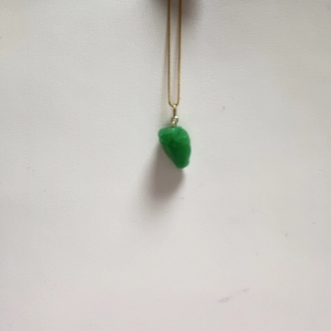 翡翠18K金镶嵌颈饰简单