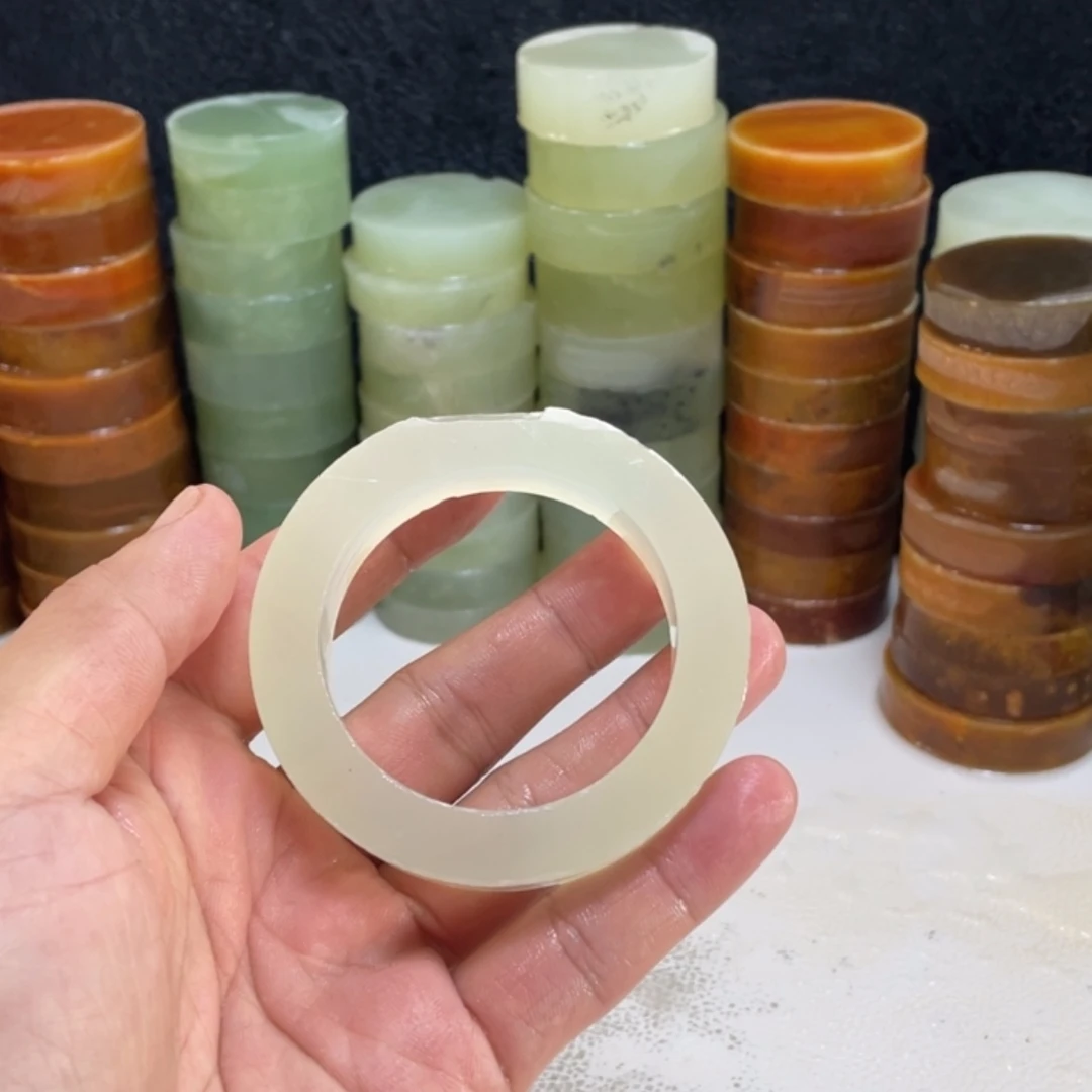 【闪购商品】未镶嵌蛇纹石玉珠宝半成品渡*