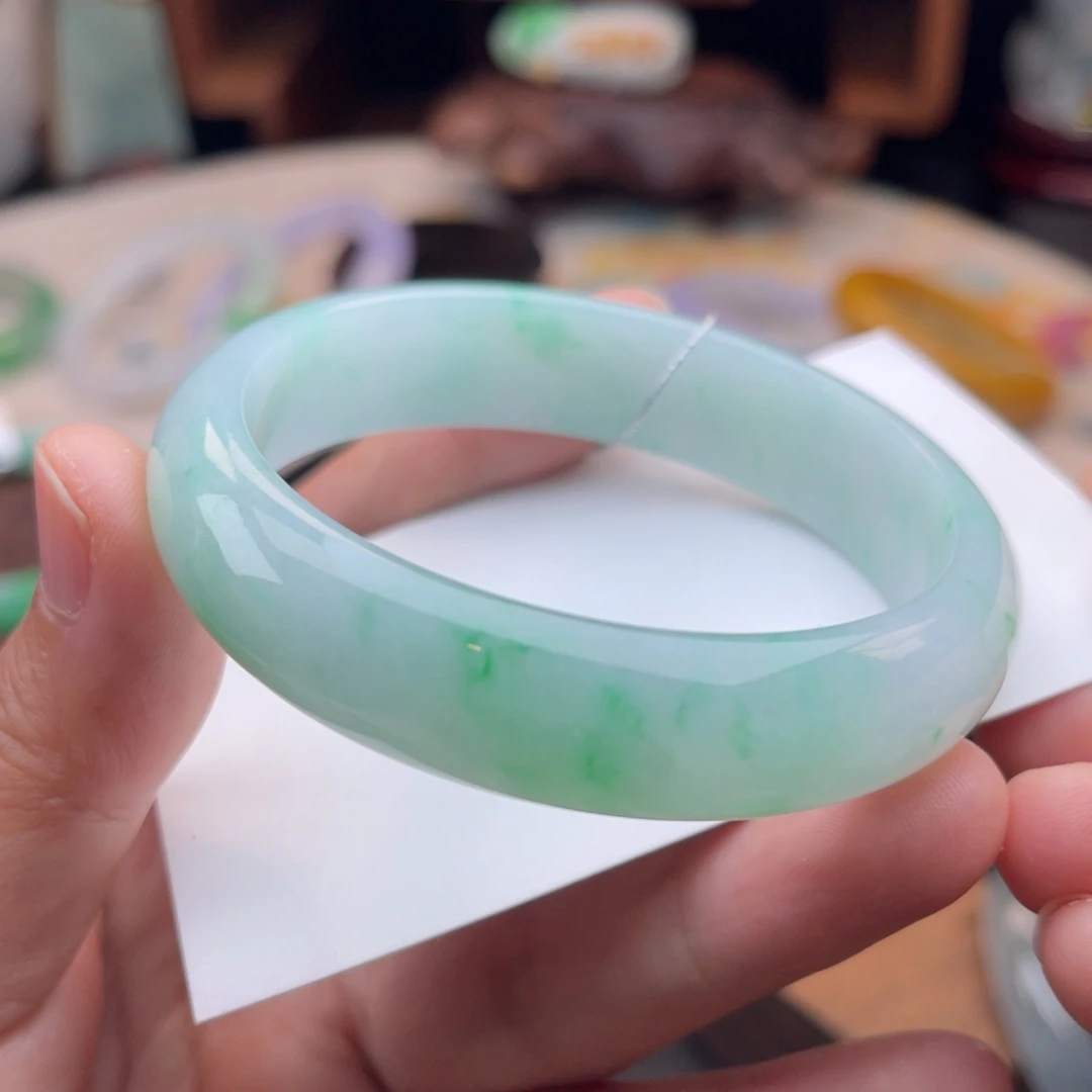 未镶嵌手镯翡翠带翠