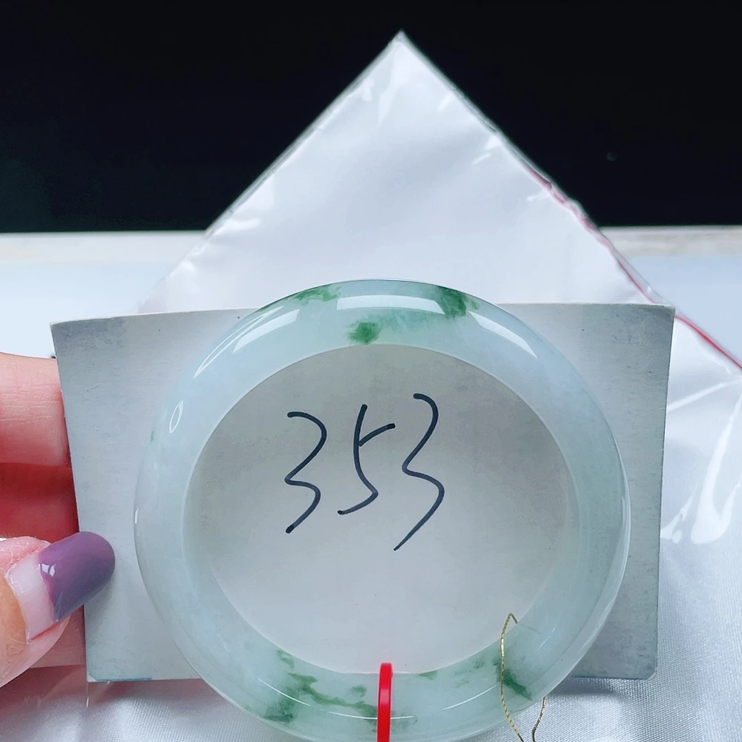 翡翠未镶嵌手镯缅甸翡翠55+