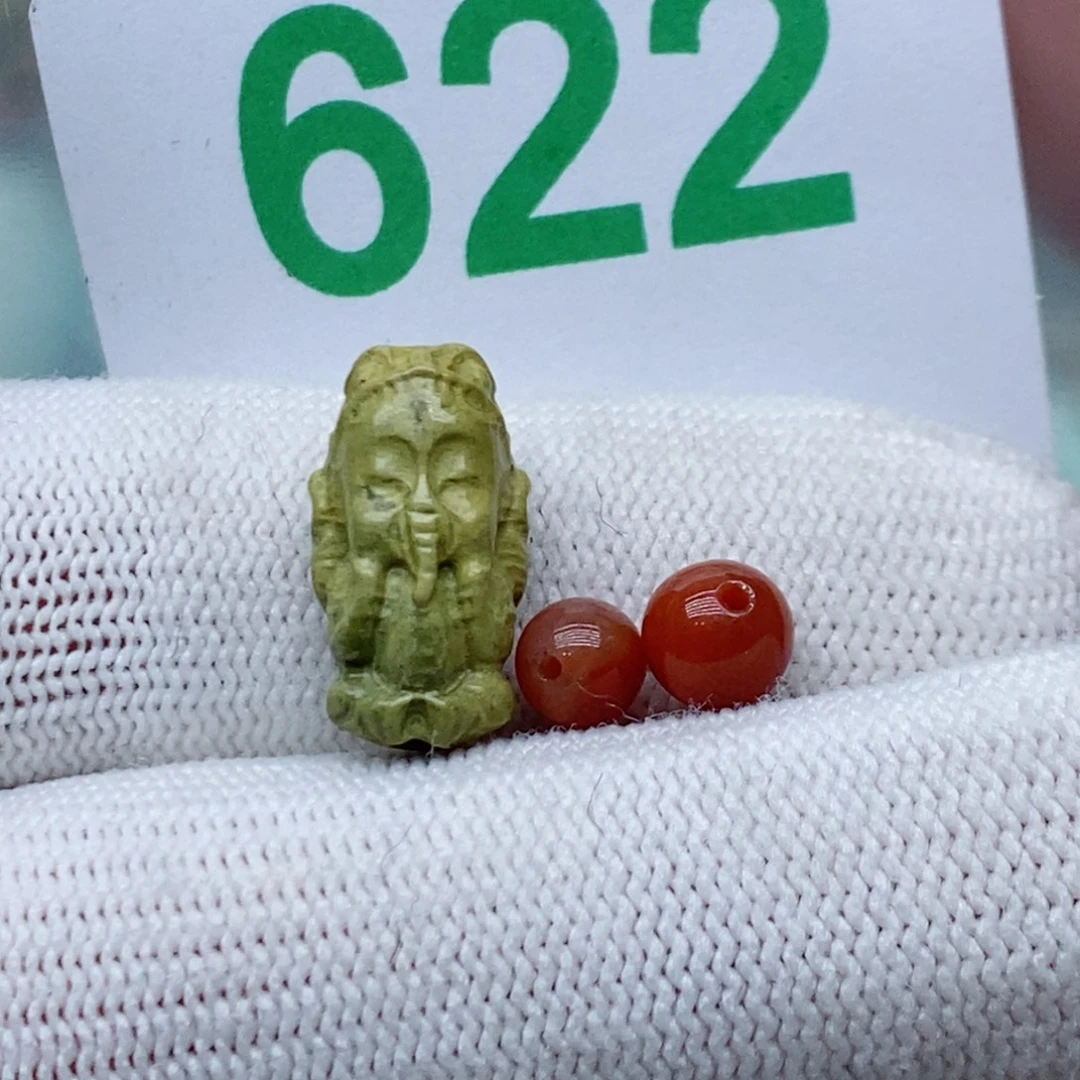 南红玛瑙未镶嵌珠宝奇石
