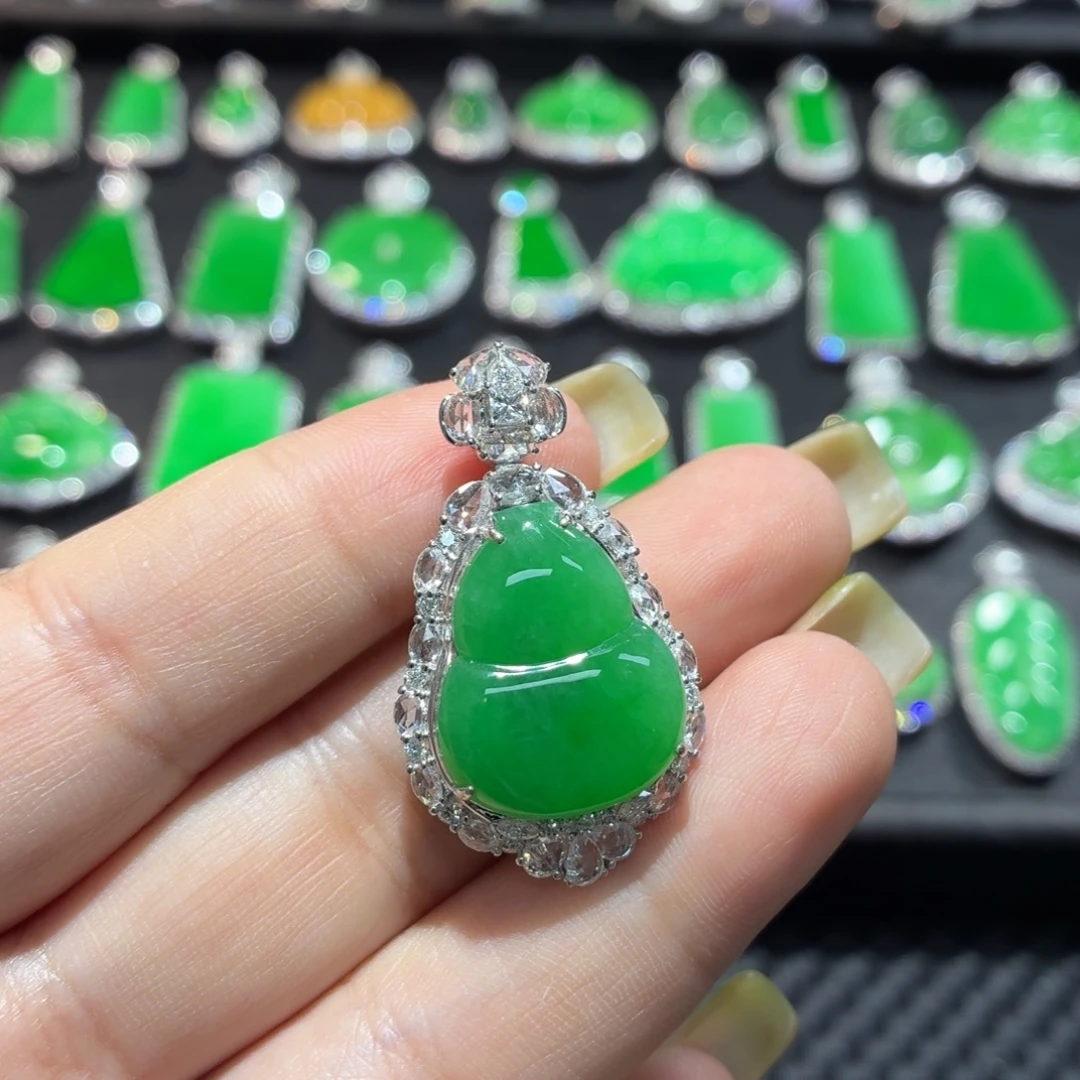 翡翠18K金镶嵌吊坠(不含链)85