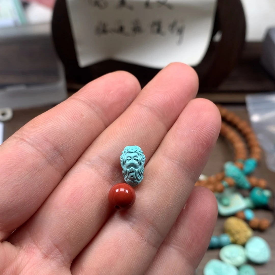 南红玛瑙未镶嵌雕刻