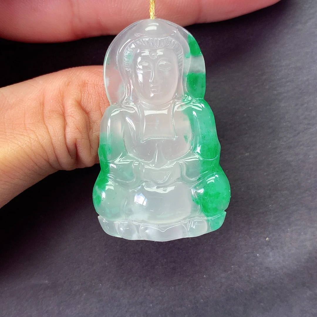 颈饰未镶嵌石英质玉