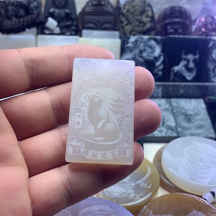 未镶嵌颈饰玛瑙/玉髓哈****店