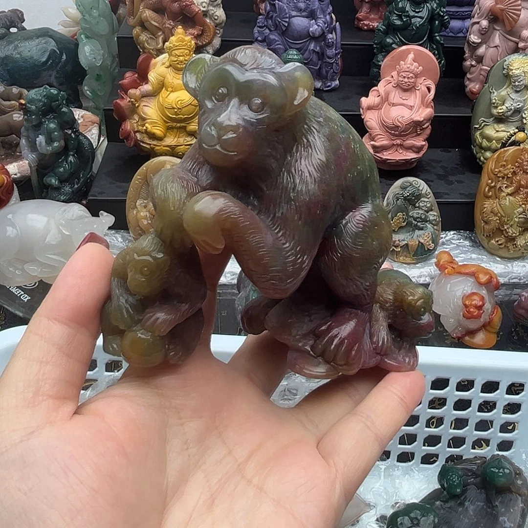石英质玉未镶嵌颈饰