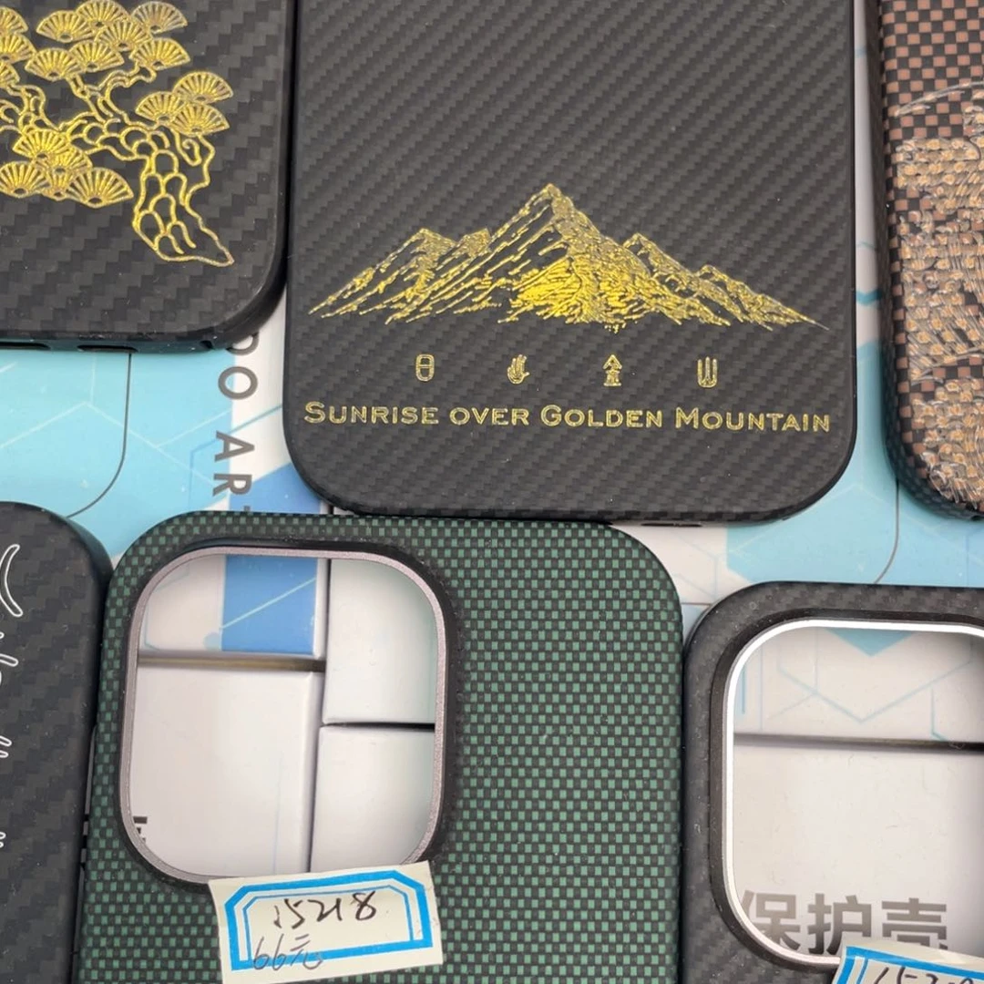 15promax黑灰日照金山带磁吸