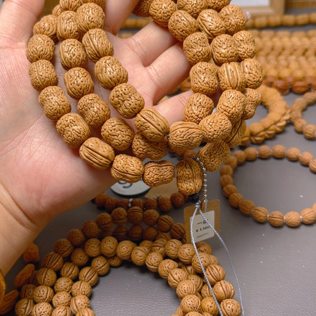 虎***风桃核吊坠桃核脖挂