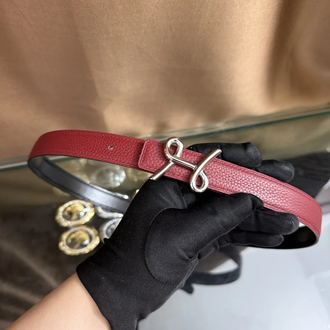 新款女士高档皮带休闲工字扣H扣牛皮腰带潮流时尚休闲百搭韩装饰