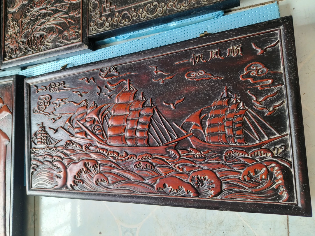 紫檀木浮雕一帆风顺挂瓶挂匾高60公分，宽30公分