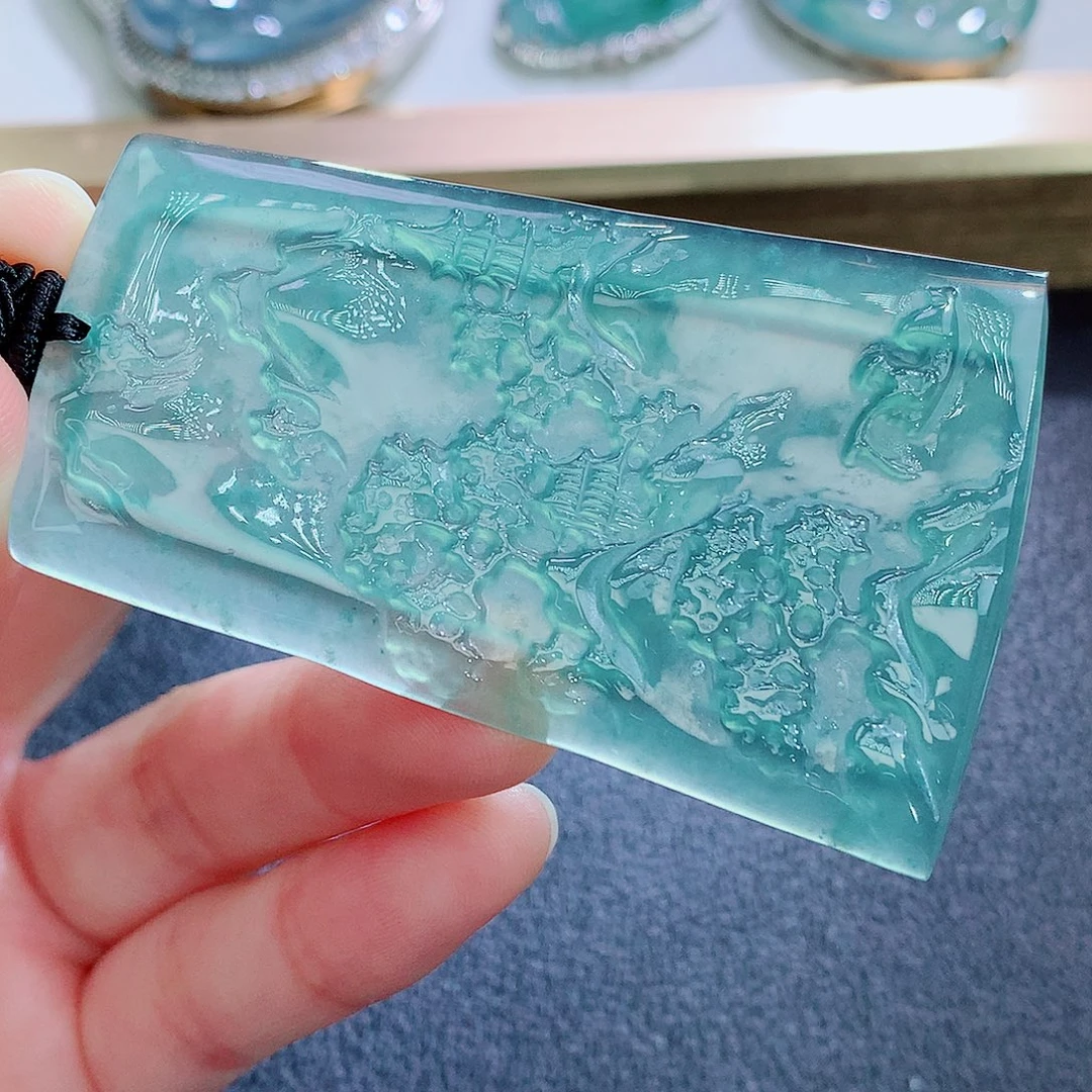 翡翠未镶嵌颈饰翡翠