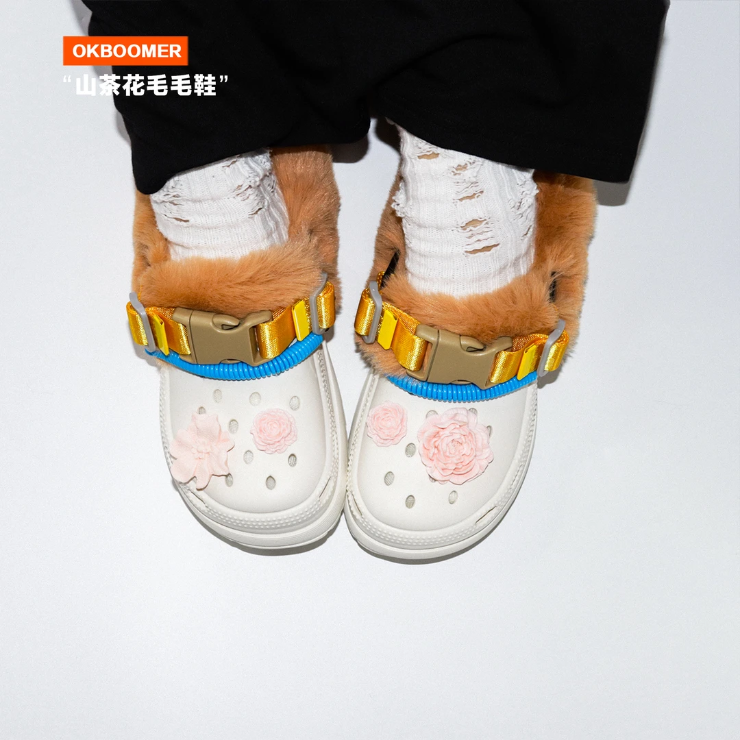 OKBOOMER山茶花加绒洞洞鞋2025冬季女生增高保暖加厚外穿毛毛拖鞋