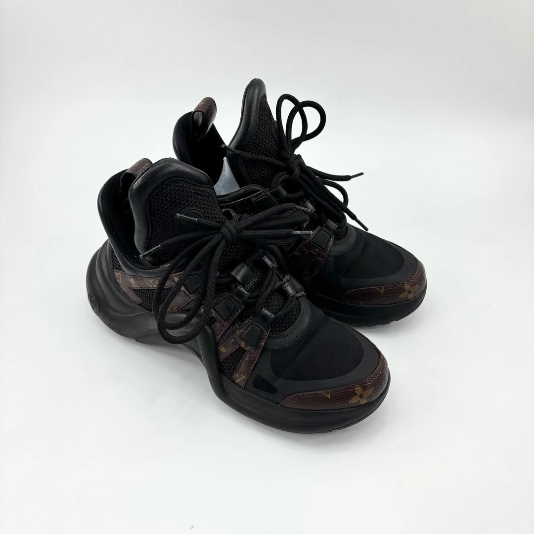 99新 LouisVuitton/路易威登 37码/黑老花拱桥老爹鞋/pp426565