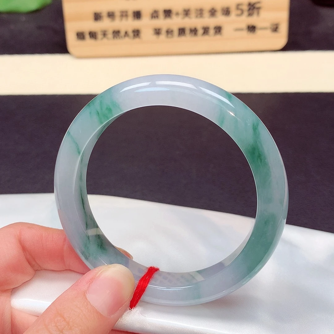 翡翠手镯未镶嵌575号