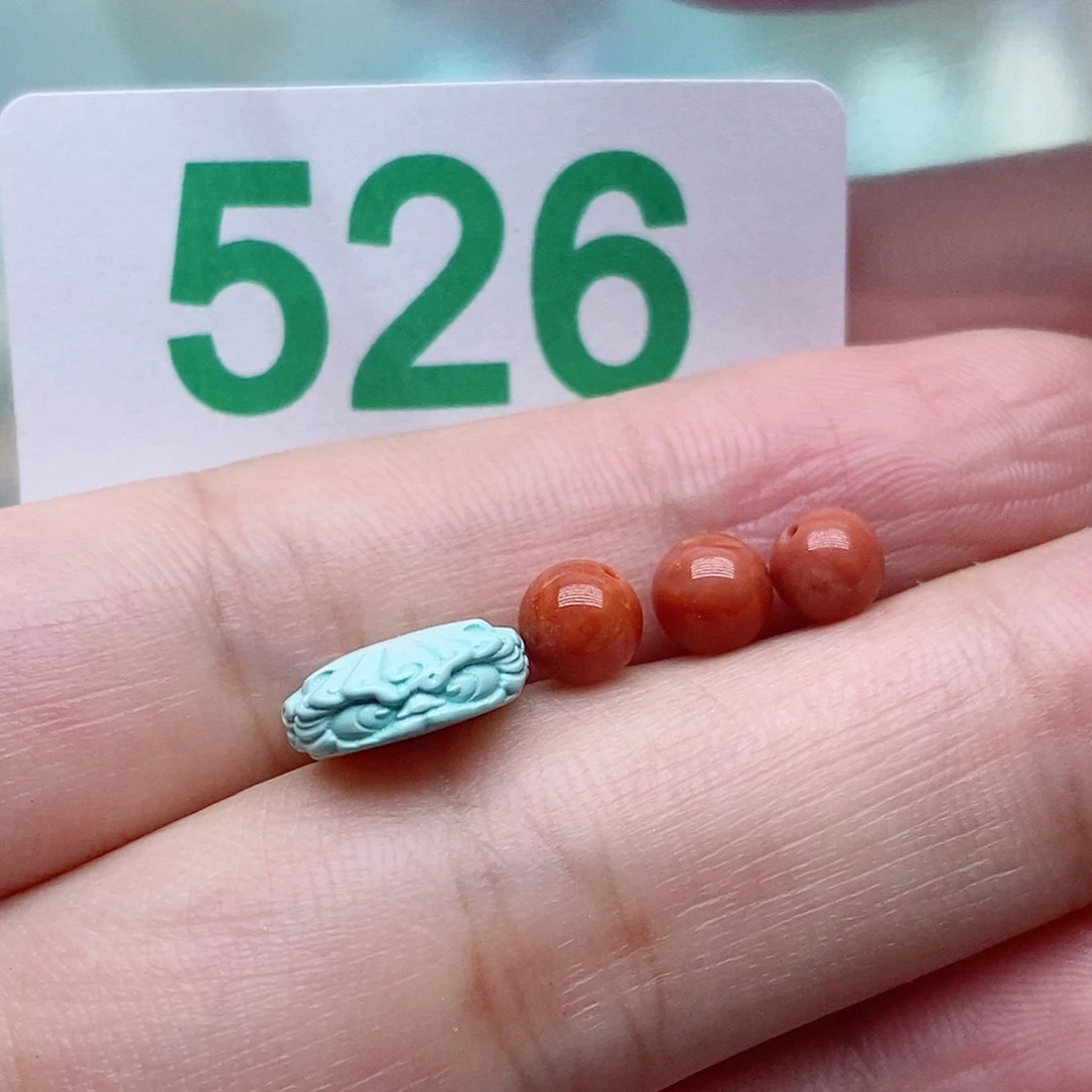 南红玛瑙未镶嵌珠宝奇石