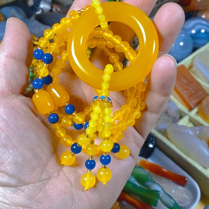 玛瑙/玉髓颈饰未镶嵌六**極