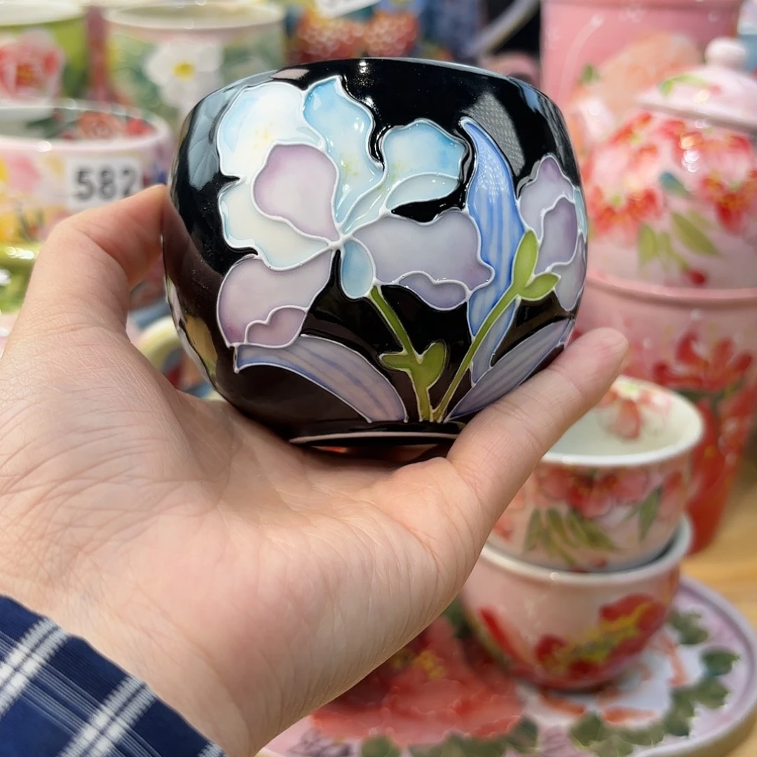 瓷片兔兔盖茨。兔兔好