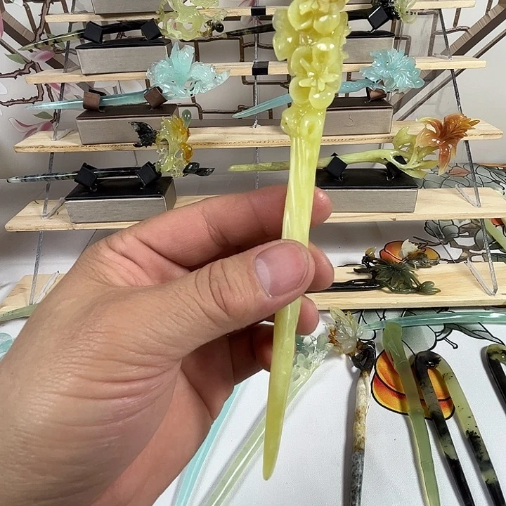 凤***容蛇纹石玉未镶嵌发簪