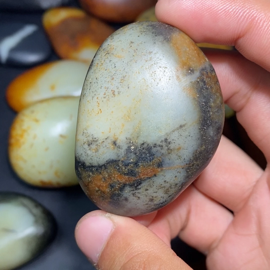 和田玉未镶嵌珠宝奇石