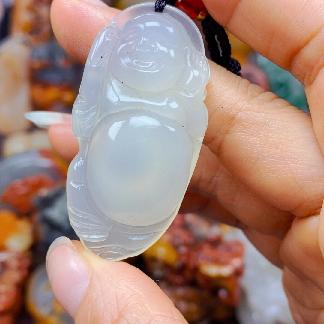 石英质玉（黄龙玉）未镶嵌颈饰