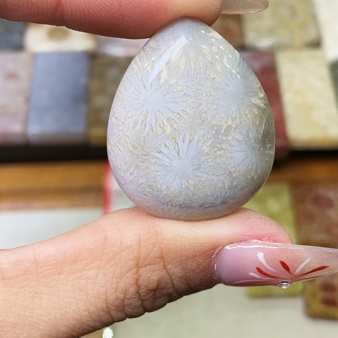 硅化玉颈饰合金秦*九