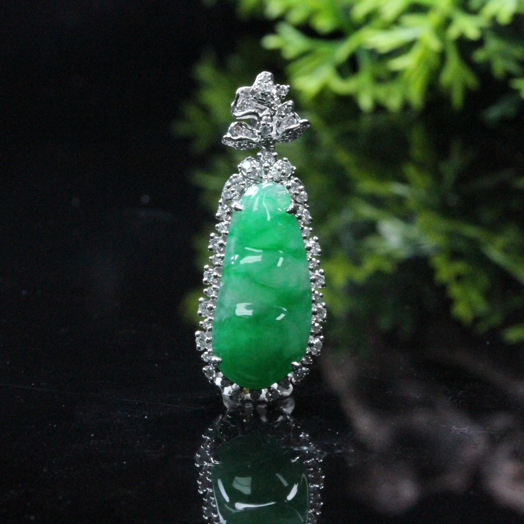 天然缅甸翡翠A货18K白金镶豆纳百财福豆吊坠/1226046/拍卖