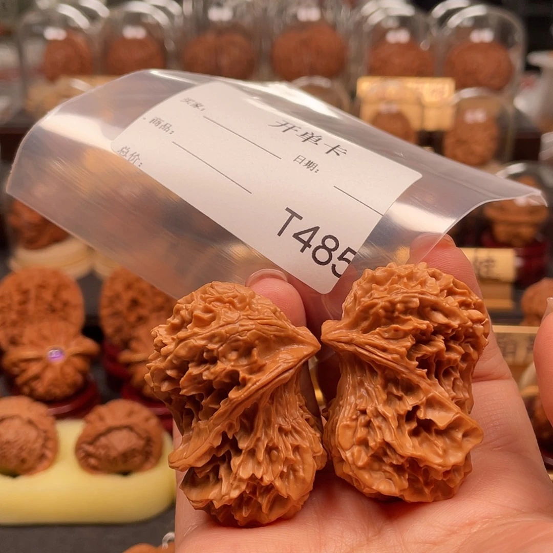 无***友文玩核桃把件小鸟485