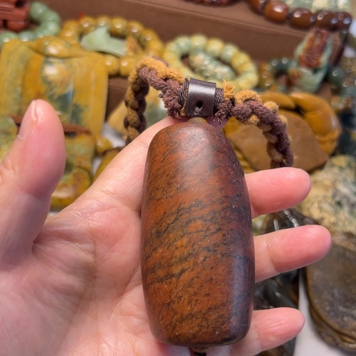 未镶嵌岫岩河磨玉（透闪石质玉）珠宝奇石