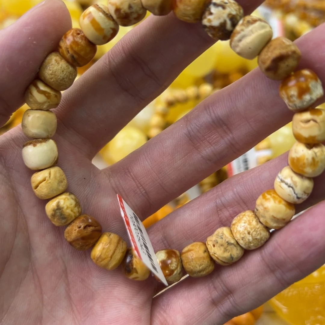 琥珀珠宝奇石未镶嵌