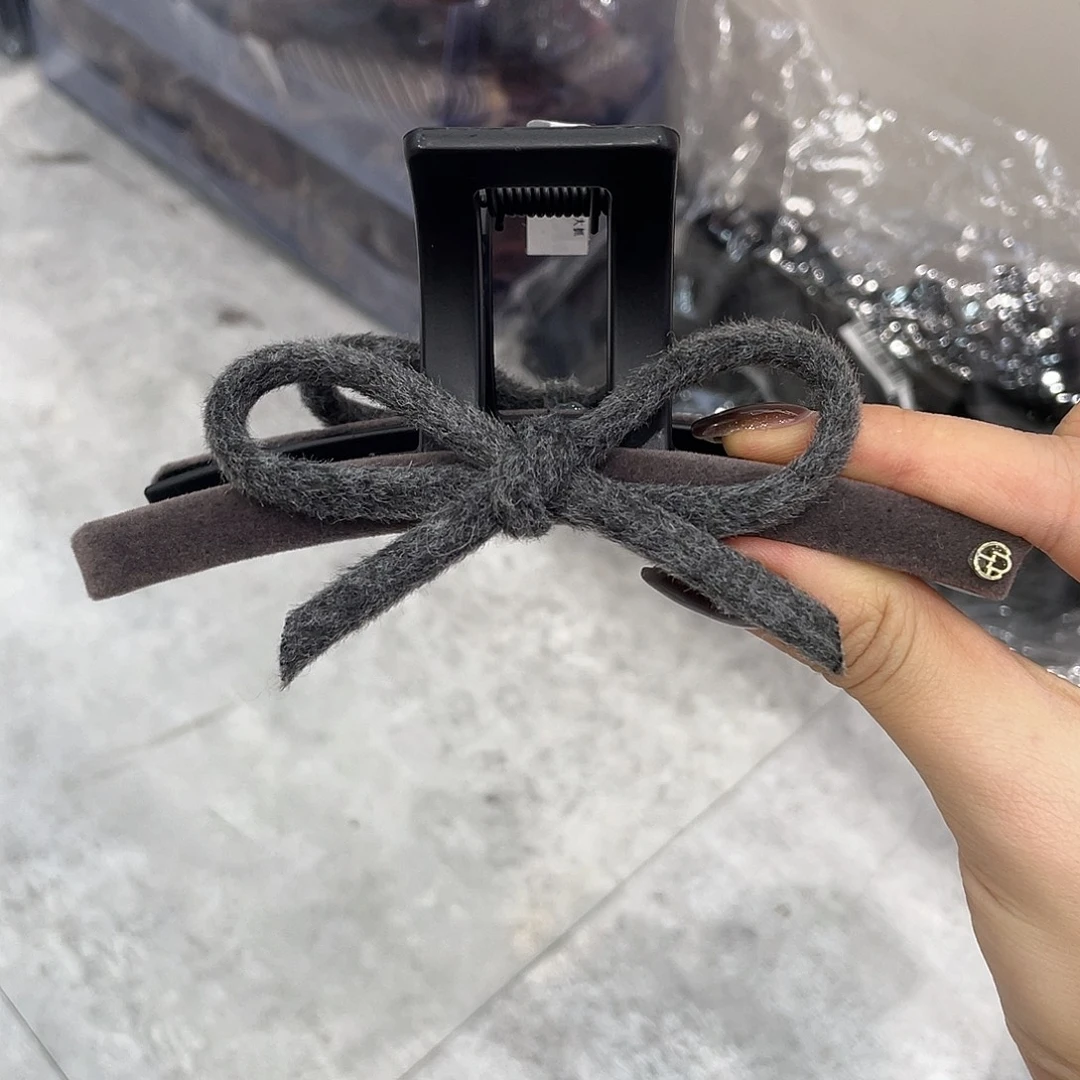 皮质非金属灰色蝴蝶结13抓