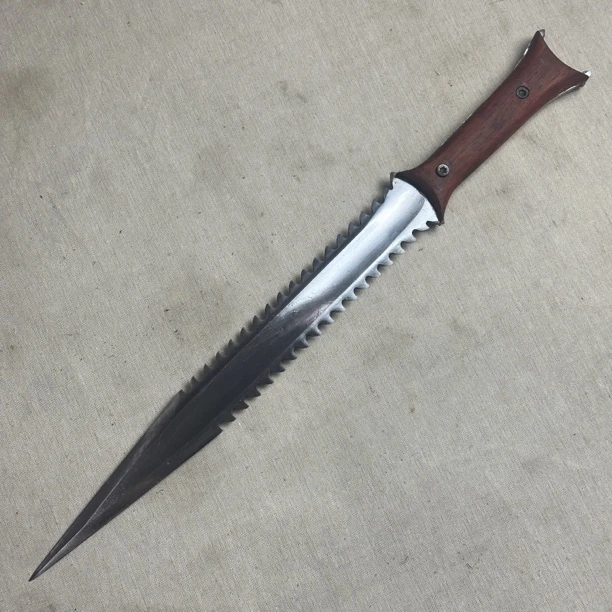 121 龙泉昊天宝剑鱼骨剑高猛钢高性能红木手柄未开刃