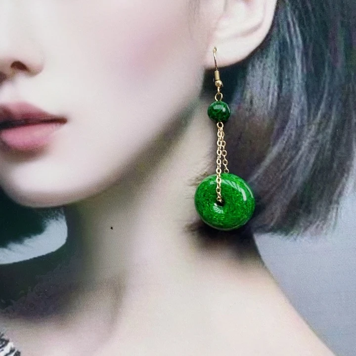 石英质玉合金耳钉