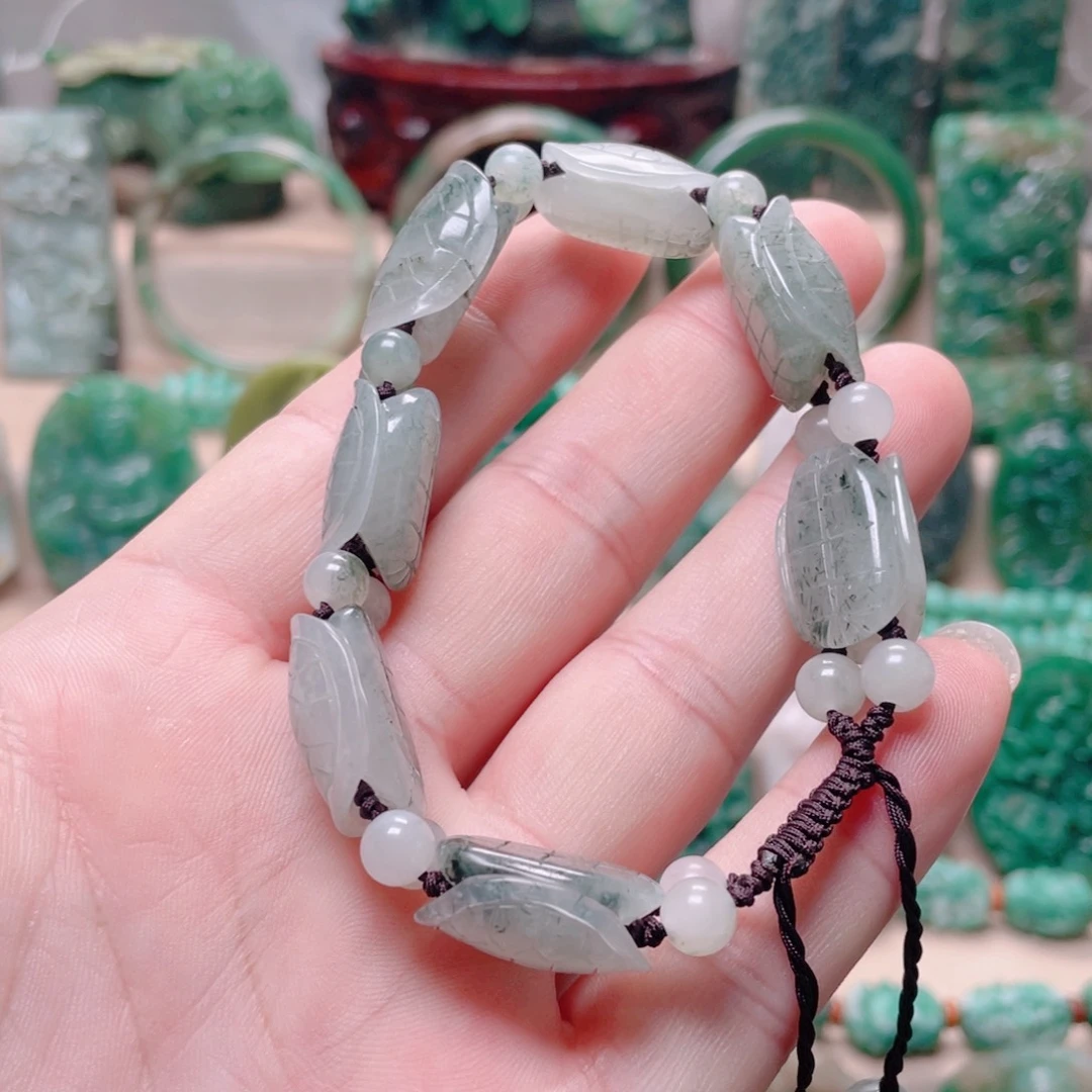 独山玉未镶嵌颈饰