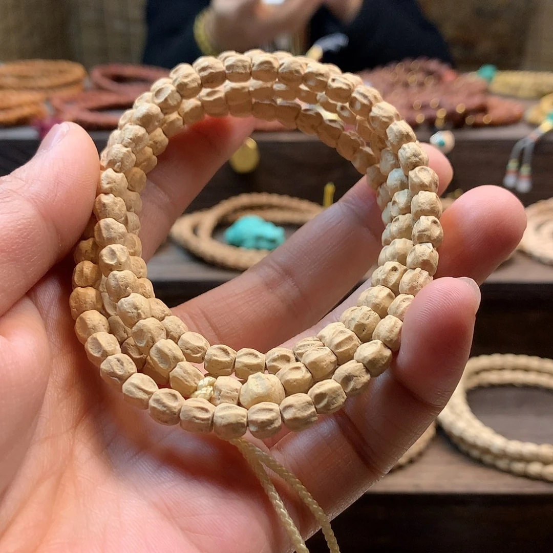 柏香籽/百香籽吊坠水晶皮方块单眼双坑