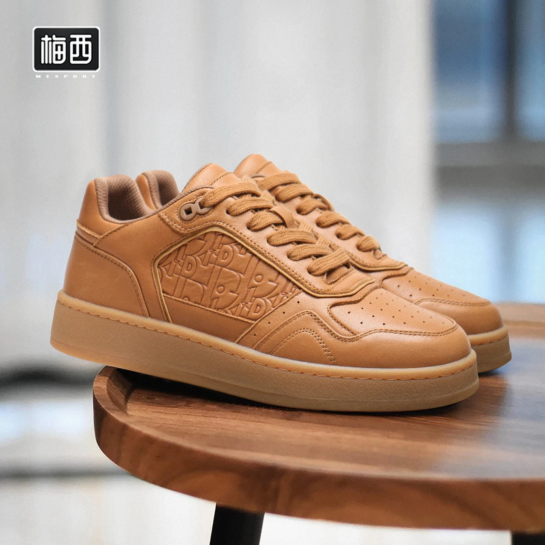 【梅西】新款头层牛皮百搭平跟休闲男士透气时尚系带运动板鞋YX7018