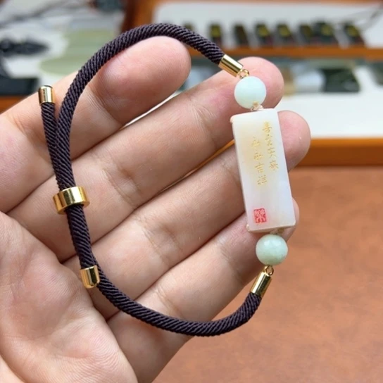 和田玉（糖玉）未镶嵌颈饰