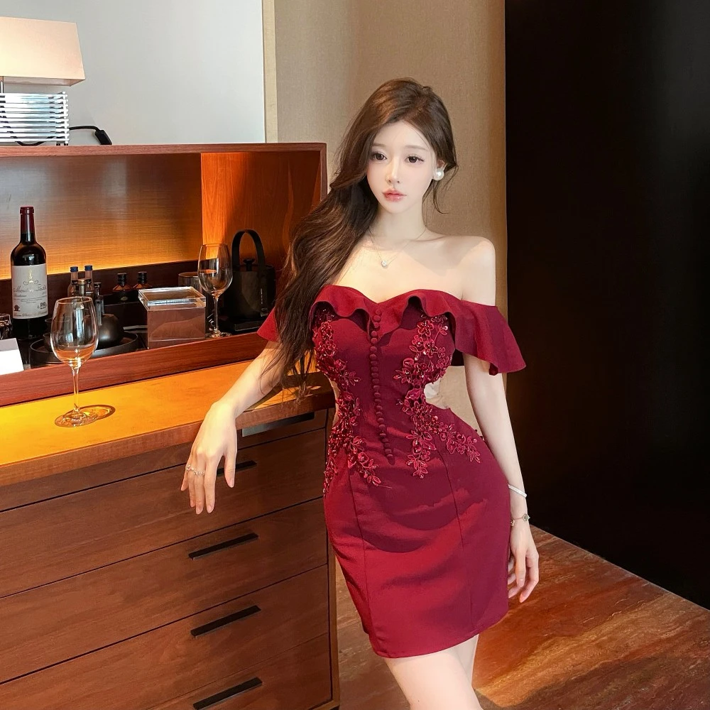 新款一字肩修身显瘦气质晚礼服新娘结婚敬酒服宴会镶钻红色连衣裙