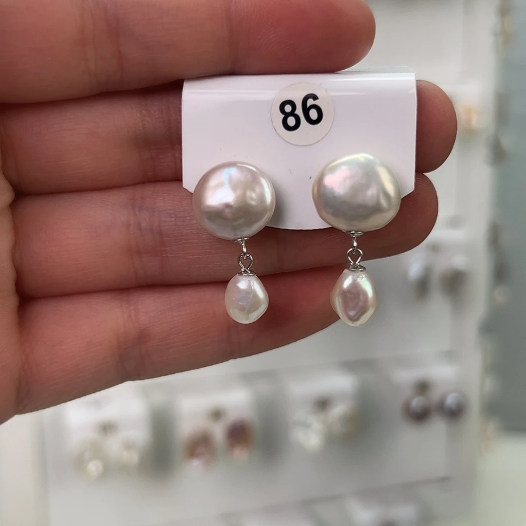 非金属巴洛克花瓣耳饰