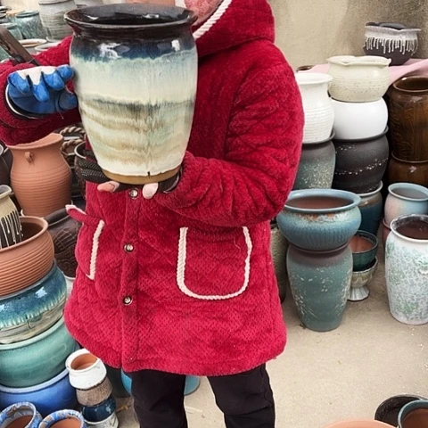 口20高26瑕疵盆子。