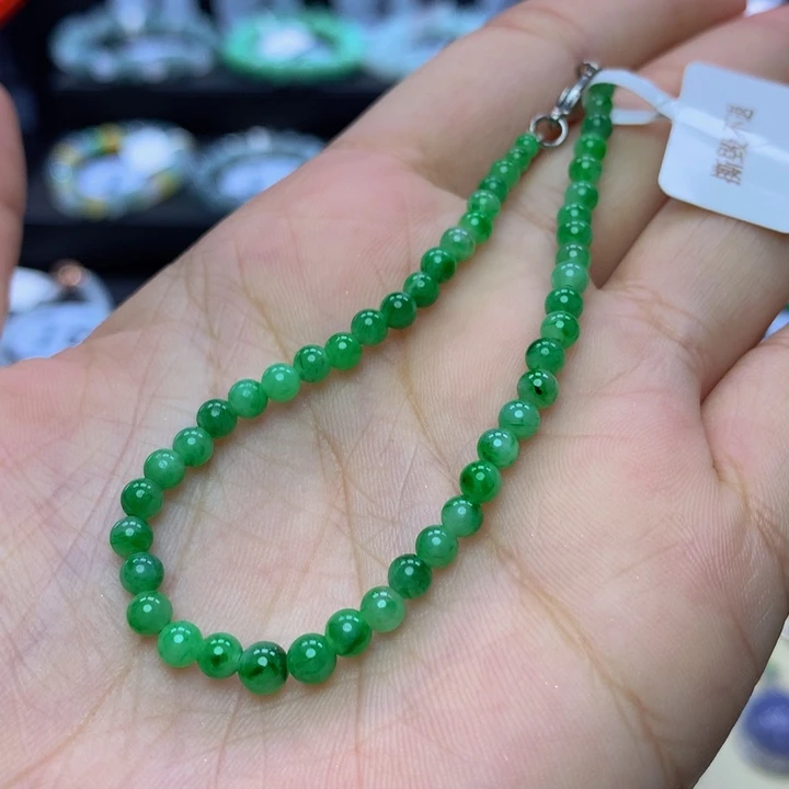 翡翠手链未镶嵌翡翠