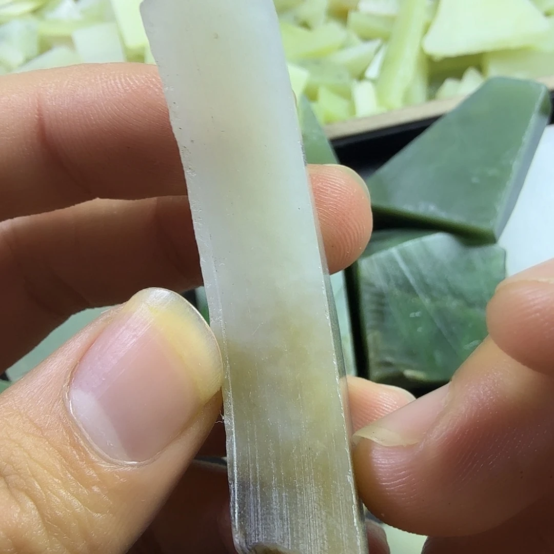 和田玉（糖玉）未镶嵌挂件