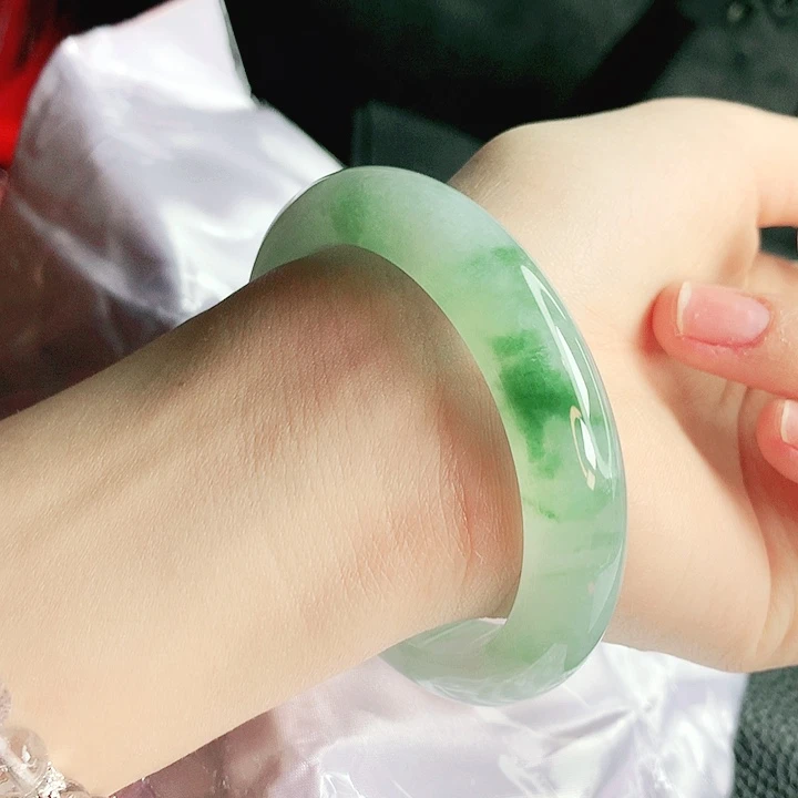 翡翠未镶嵌手镯缅甸天然a货翡翠手镯