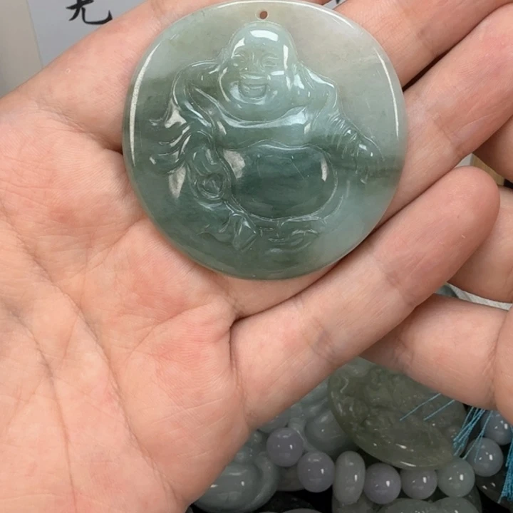 翡翠挂件未镶嵌张**程翡翠