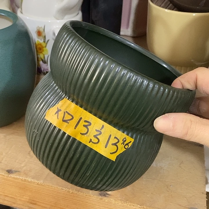 陶盆有孔 瑕疵针孔漏釉介意勿拍外高 13外口13